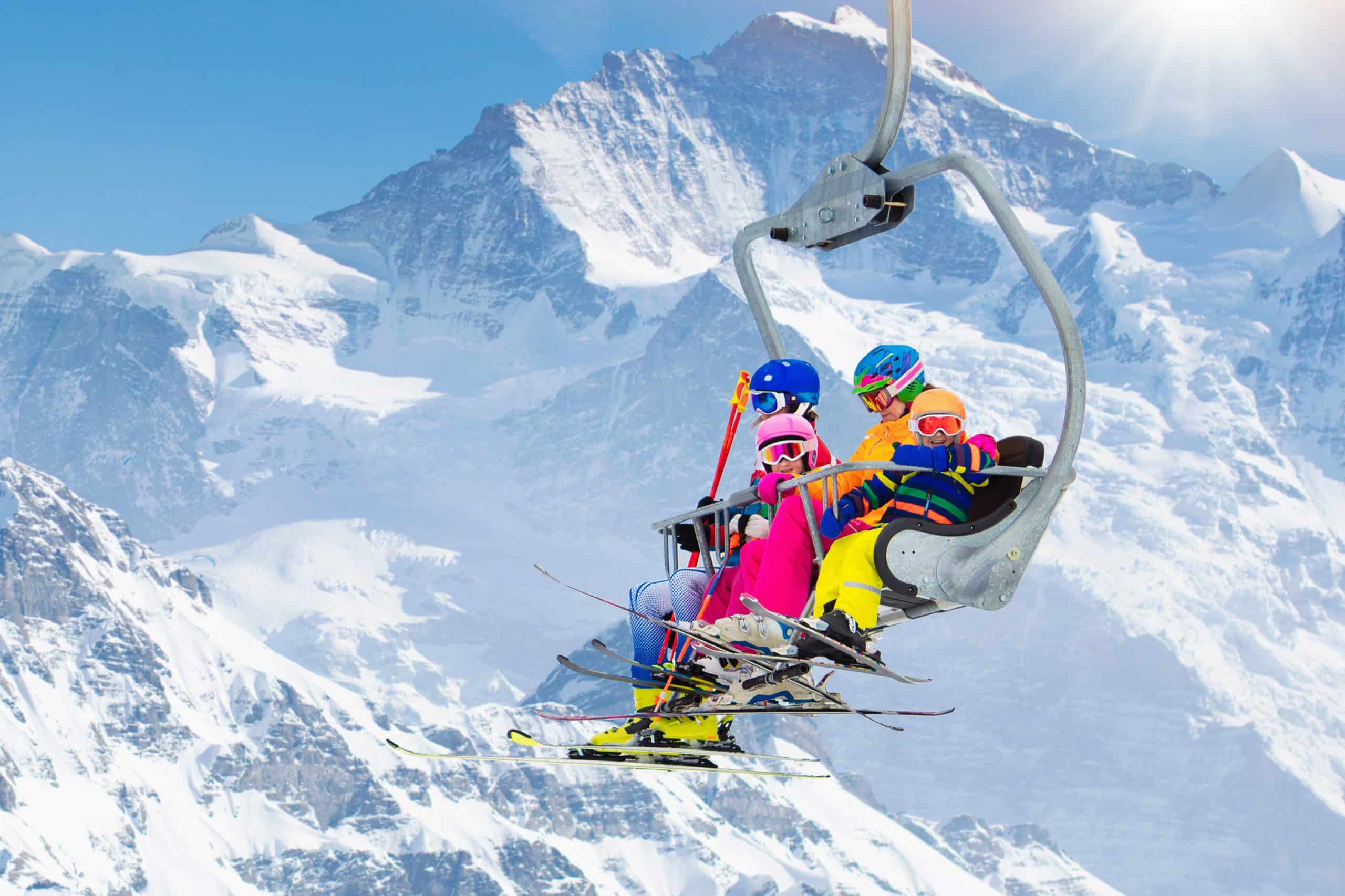 enfant colonie de vacances ski